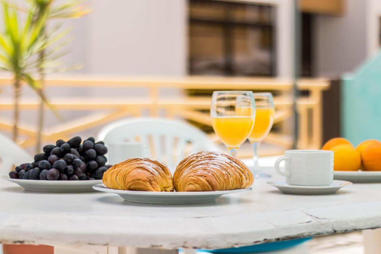 Passaro Azul Guesthouse By Algarve Golden Properties ลากอส ภายนอก รูปภาพ
