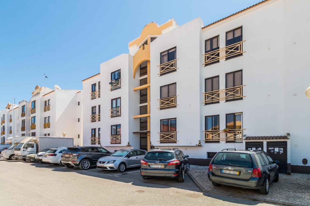 Passaro Azul Guesthouse By Algarve Golden Properties ลากอส ภายนอก รูปภาพ